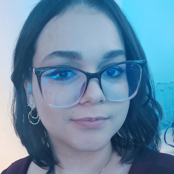 Yasmin Julia - Prof de explicações - João Pessoa