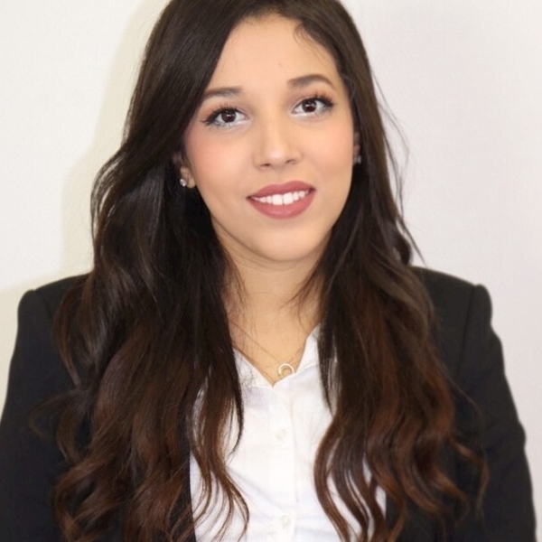 Lamiae - Prof d'anglais - Bagneux
