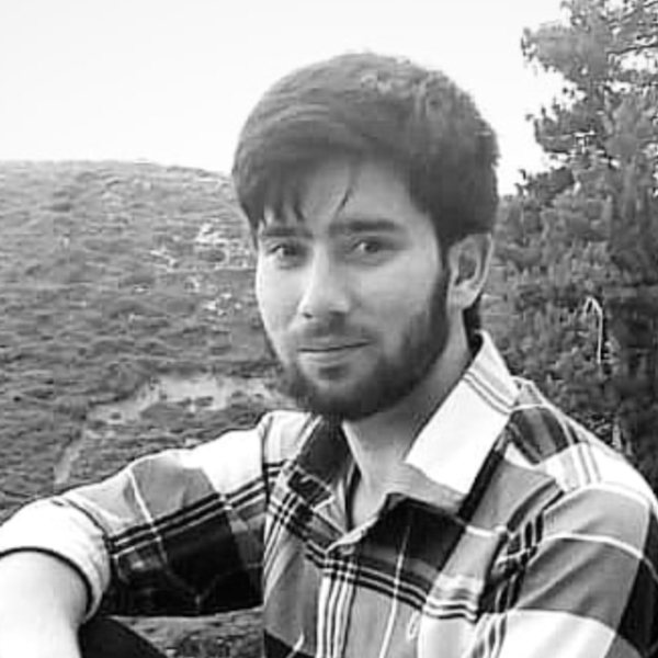 Shoaib - Physics tutor - Makan -I -Danger Pora
