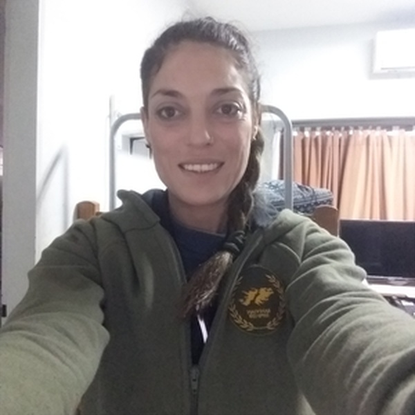 Victoria - Profesor biología - Sarandí