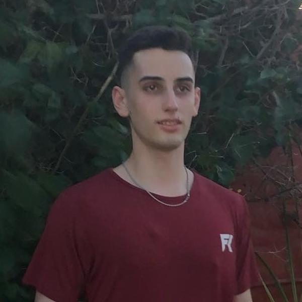Lucas - profesor de anatomía - La Plata
