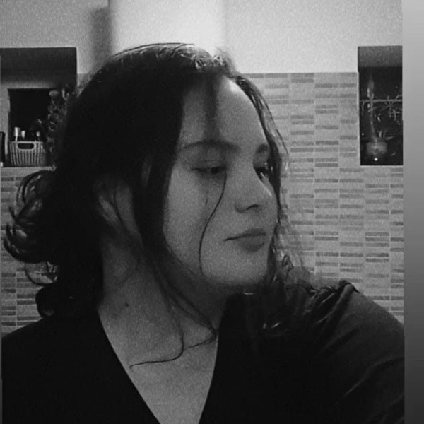 Edda Anna - történelem magántanár - Hajdúböszörmény