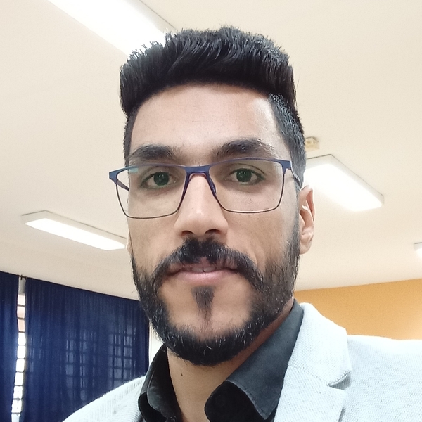 Hamza - Prof de SVT - Casablanca