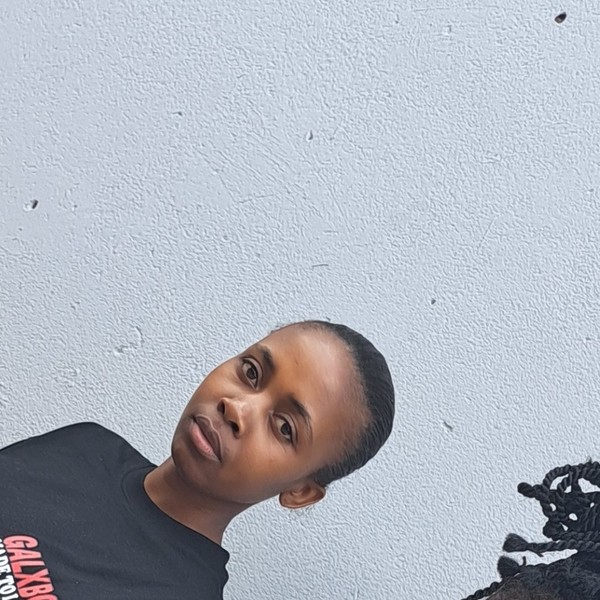 Ntombenhle - English tutor - Mashishing