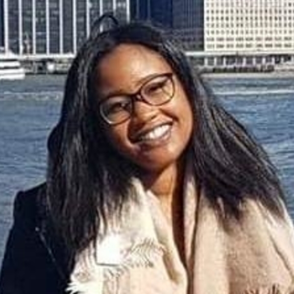 Amandine - Prof de maths - Saint-Denis
