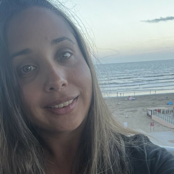 Luciana - profesor de matemáticas - Paraná