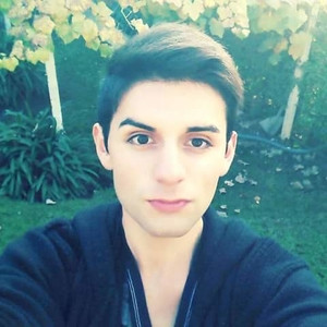 Andrés - Profesor de matemática - Valparaíso