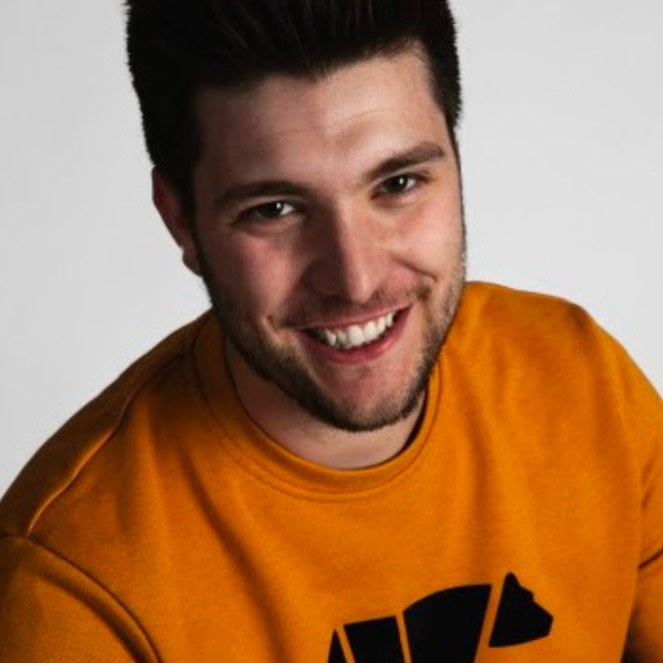 Bastien - Prof d'initiation informatique - Issy-les-Moulineaux