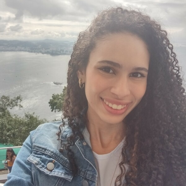 Alanne - Professor de reforço escolar - João Pessoa