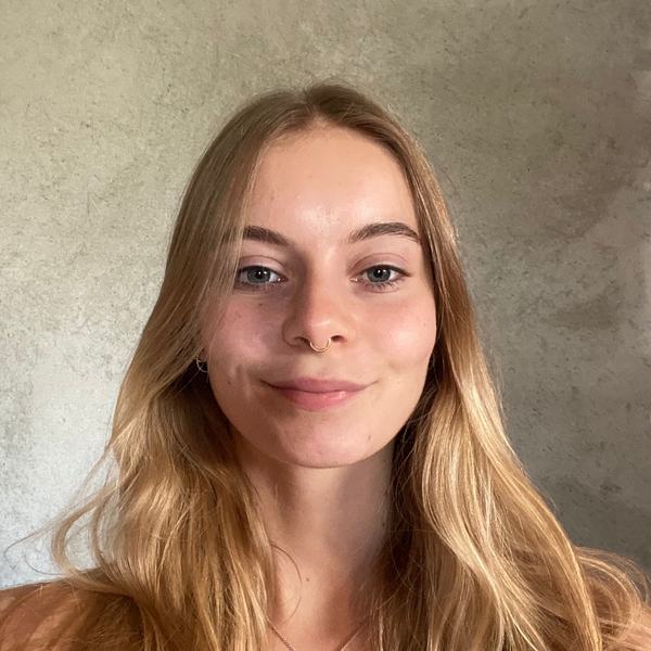 Amandine - Prof de soutien scolaire - Oron