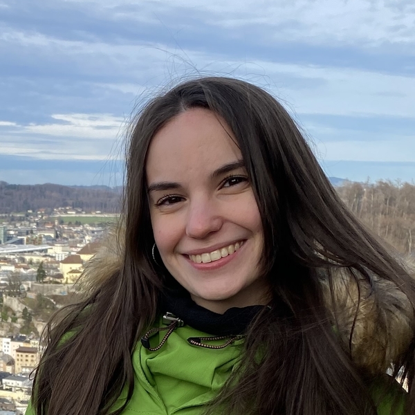 Alexandra - prof de Química - Burgos