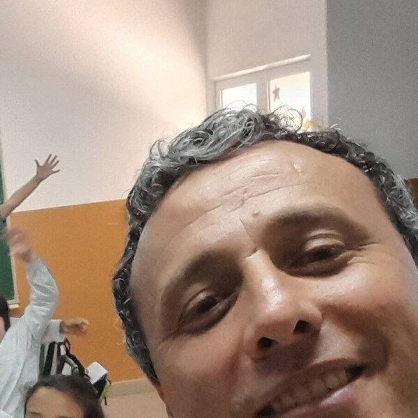Leonardo - Profesor matemática - Concordia