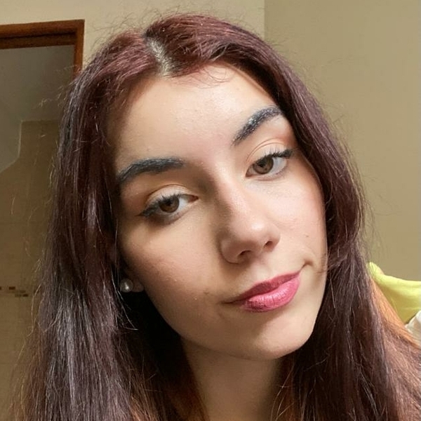 Abril - profesor de biología - La Plata