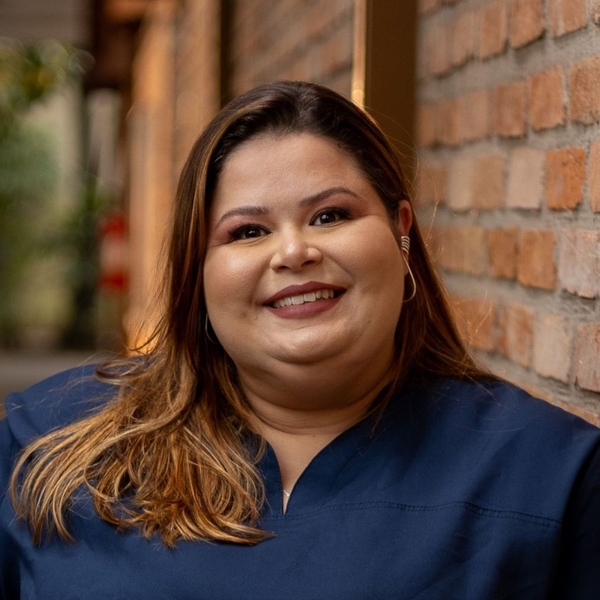 JULIANA - Prof de medicina - São Paulo