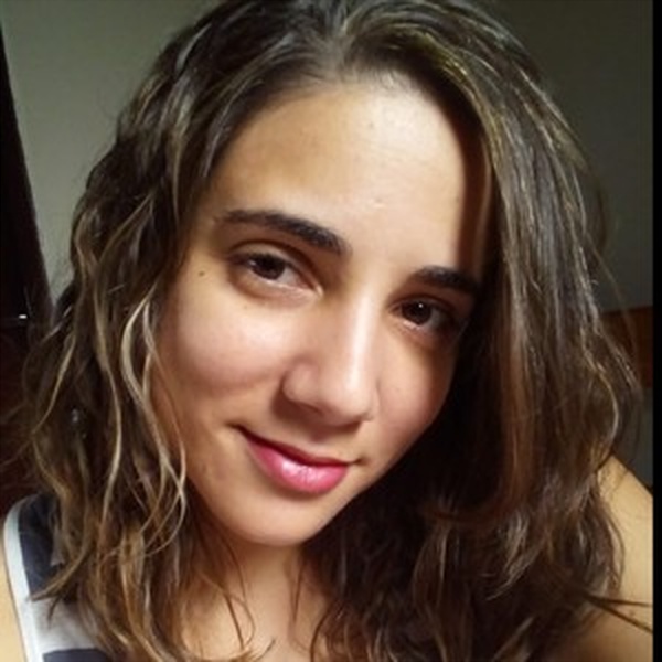 Caroline - Professor de Biologia - Nova Jaboticabal