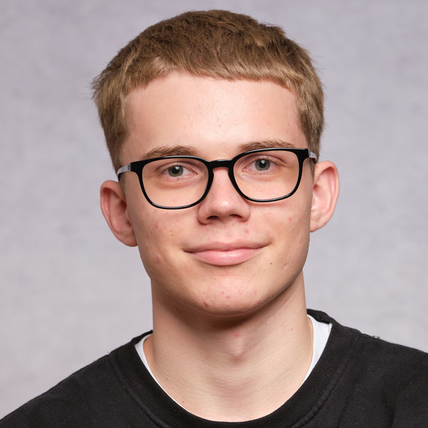 Julian - Lehrkraft für Mathematik - Linz