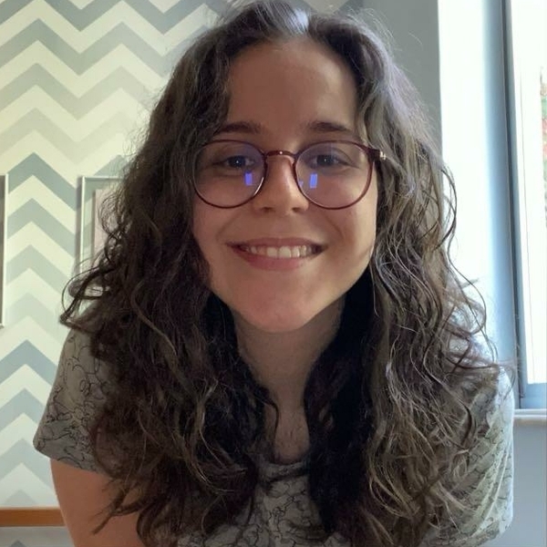 Luiza - Professor de inglês - Niterói