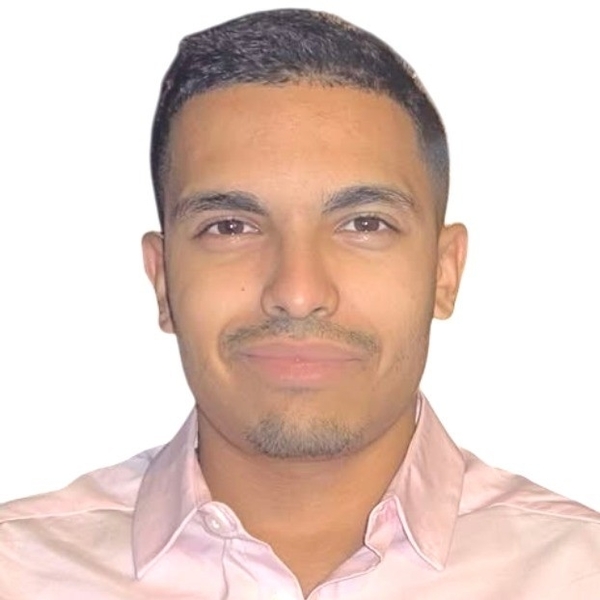 Ryad - Prof de gestion comptable - Saint-Martin-d'Hères