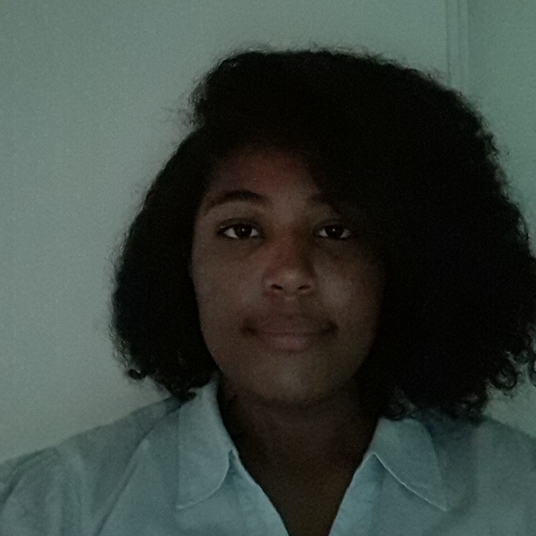 Simona - Prof de français - Cesson-Sévigné
