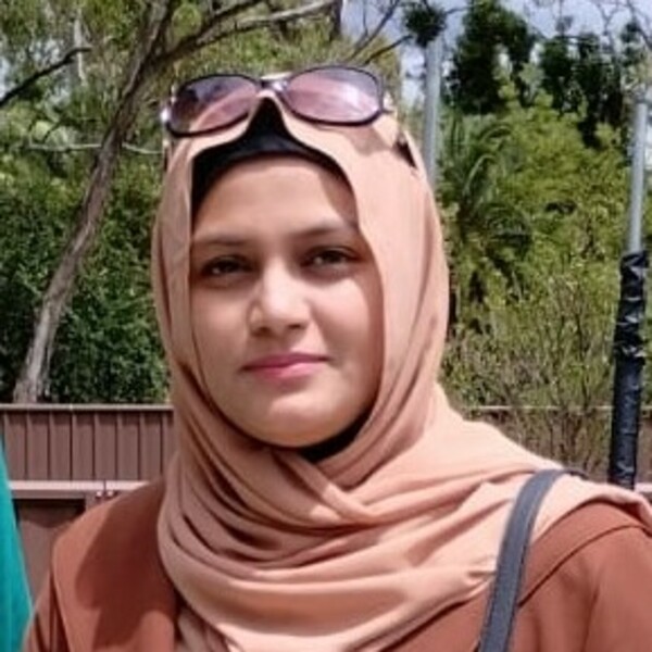 Fatima - Maths tutor - Macquarie Fields