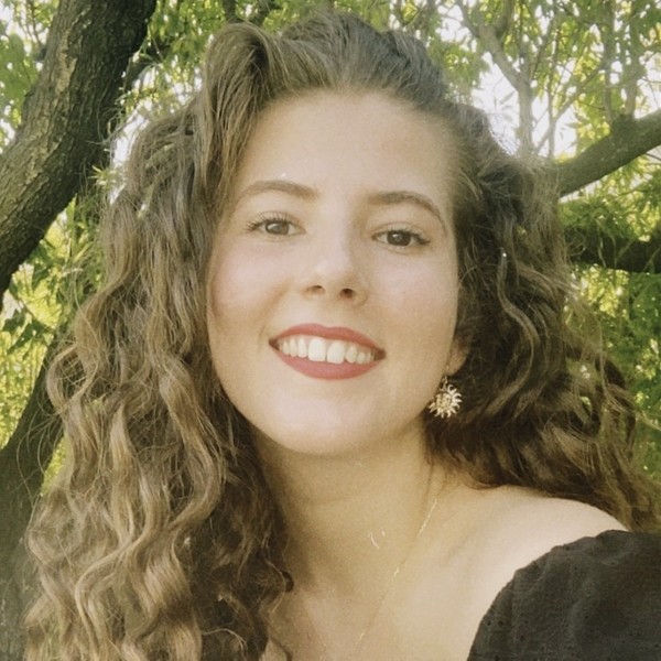 Eloane - Prof de physique - chimie - Saint-Victoret