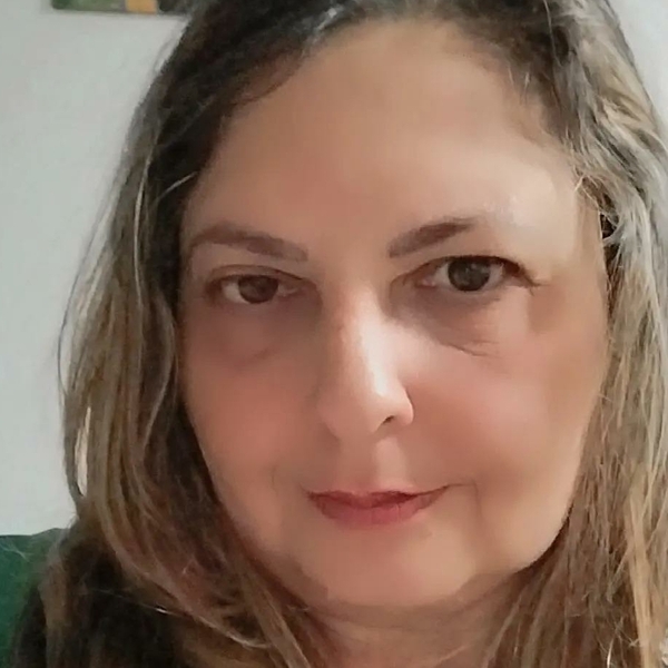 Luciana - Professor de inglês - São Carlos