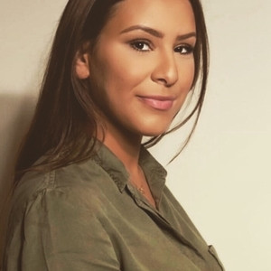 Yasmine - Prof de néerlandais - Verlaine