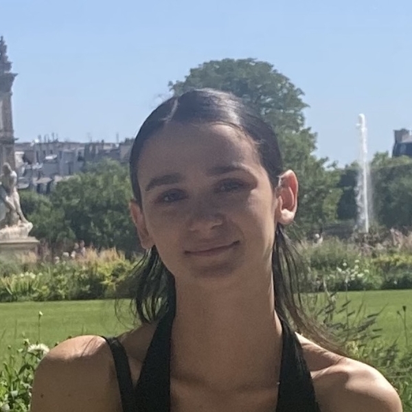 Tina - Prof de maths - Vaires-sur-Marne