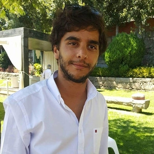 João - Prof de marketing - Santo Tirso