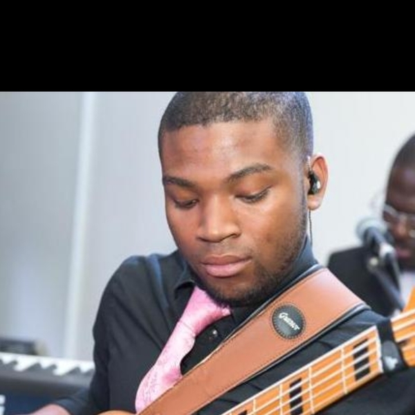 Salvage - Bass guitar tutor - Manchester