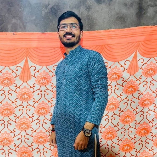 Meet - Biology teacher - Surat