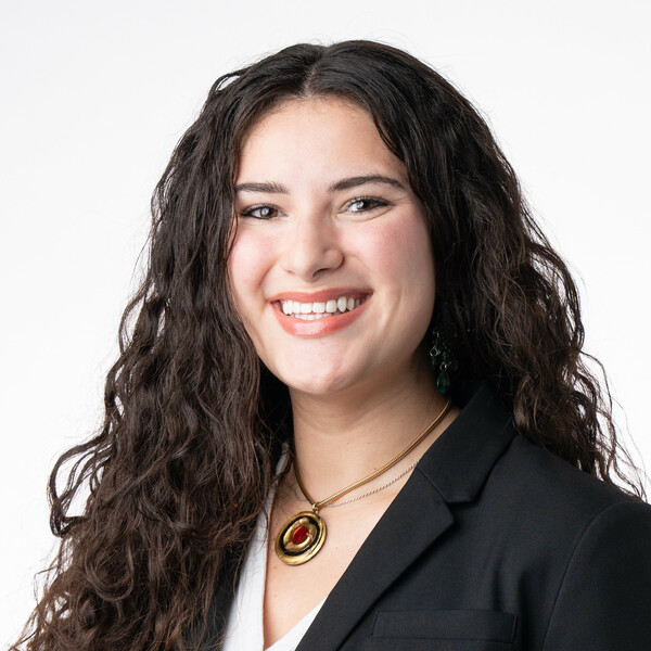 Carmen New York, Awardwinning Spanish degree holder teaching all