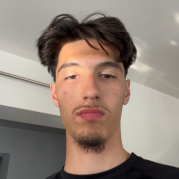 Yanis - Prof de piano - Woippy