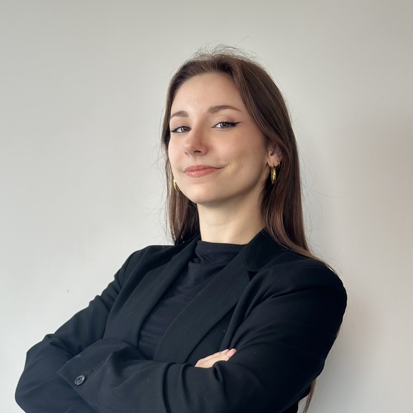 Eva - Prof de français - Épône