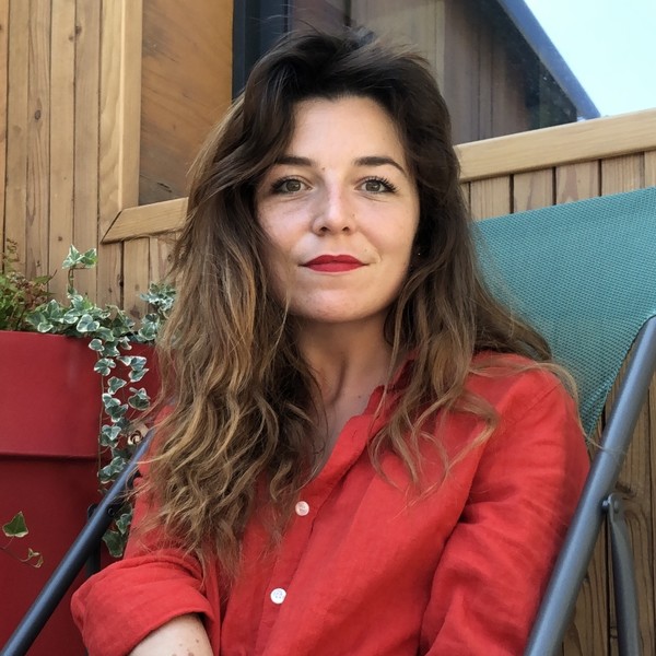 Fanny - Prof de droit - Paris