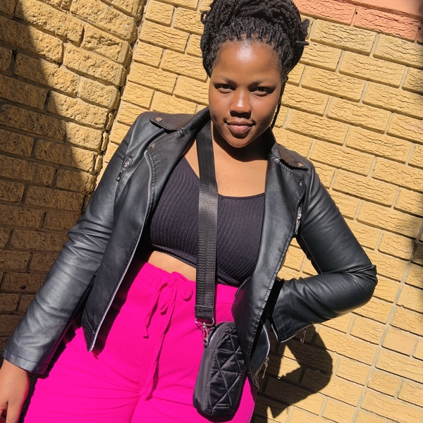 Zuzile - English tutor - Winterton