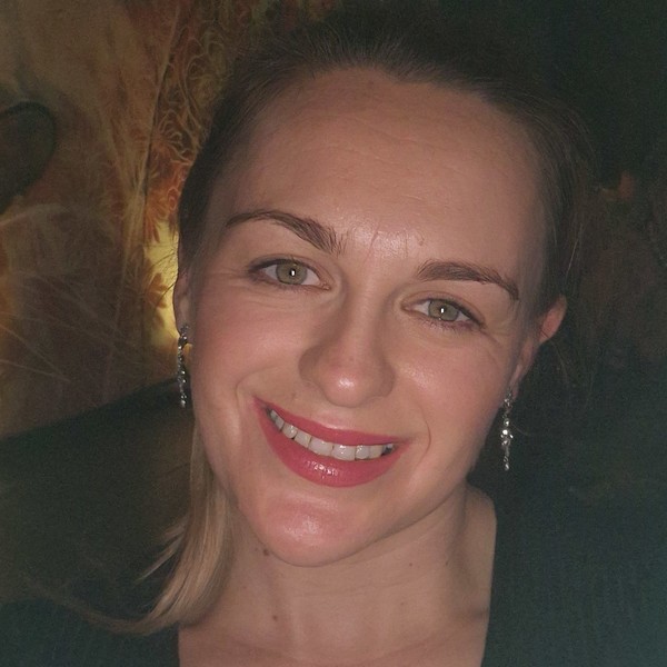 Danielle - Welsh tutor - Barry