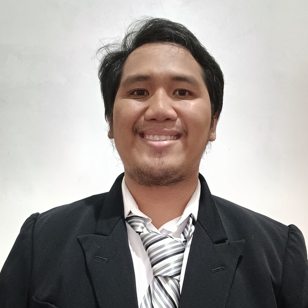 Realdy - Guru ilmu komputer dasar - Kota Manado