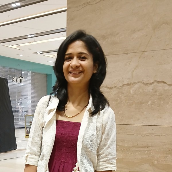 Nivedita - Drawing tutor - Pune