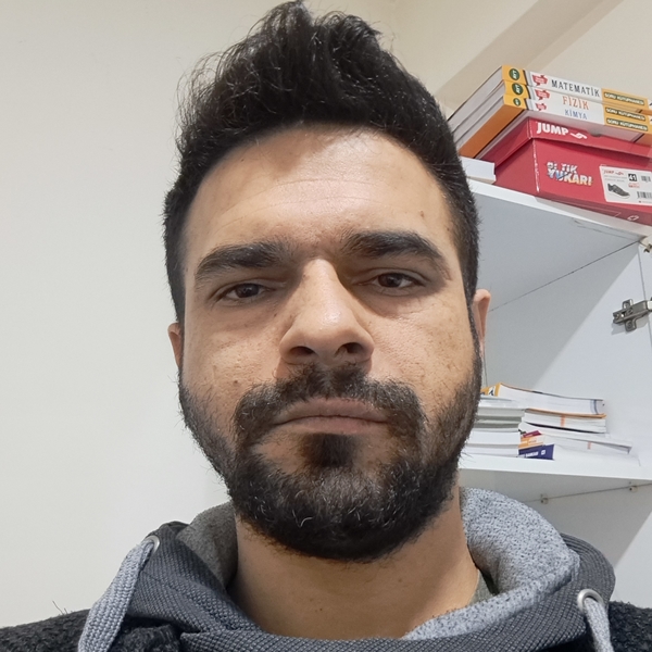 Mehmet - Matematik öğretmeni - 