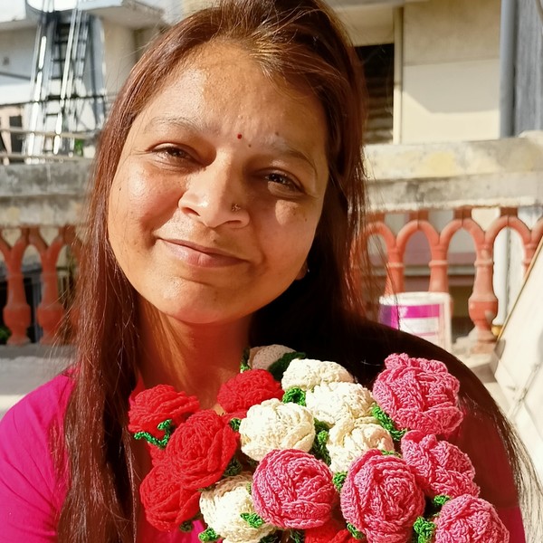 Falguni Ahmedabad, Crochet artist, making and selling handmade