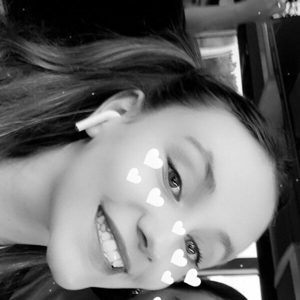 Scarlett - English tutor - Coolum Beach