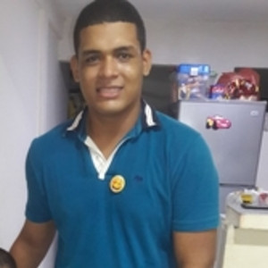 Luis - Profesor de física - Bogotá