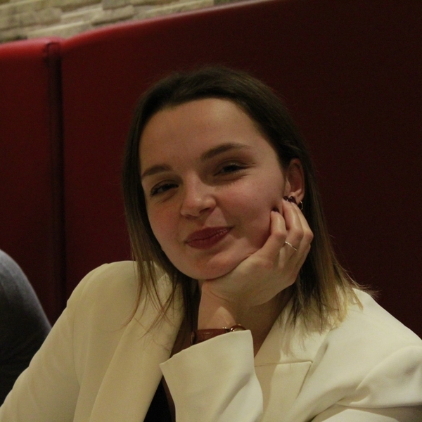Eleonora - Insegnante di aiuto compiti - Modena