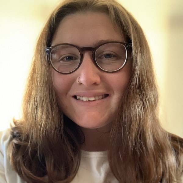 Yamila - profesor de inglés - Montevideo
