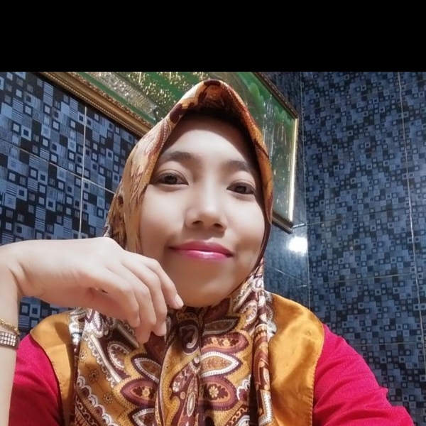 Wina - Guru farmasi - DKI Jakarta