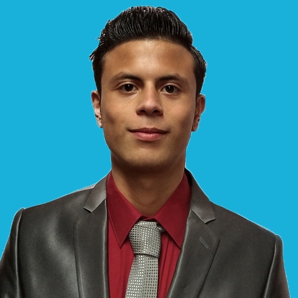 Brayan - profesor de informática escolar - Bogotá