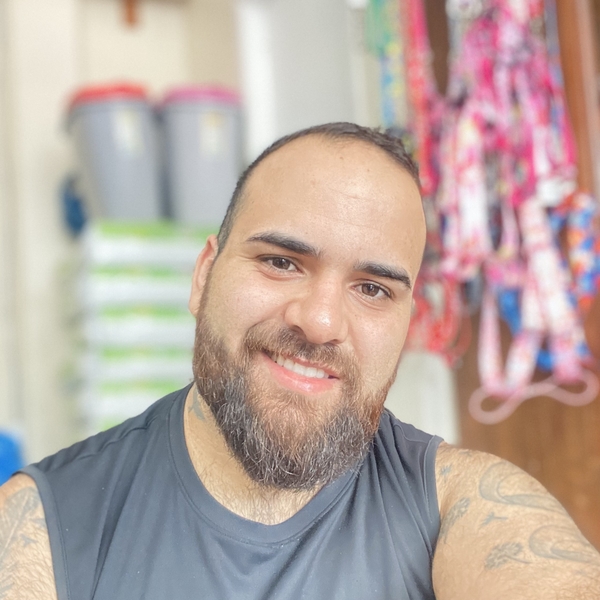 Roger - Professor de português para estrangeiros - Minas do Leão
