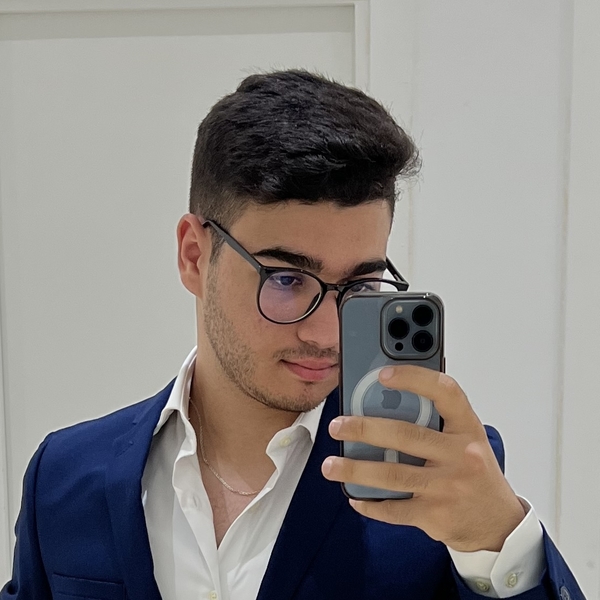 Oussama - Prof d'anglais - Roanne