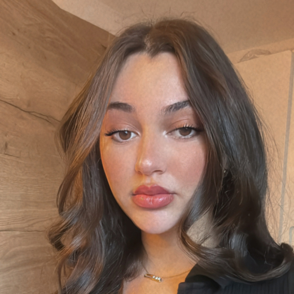 Marwa - Leraar engels - Charleroi
